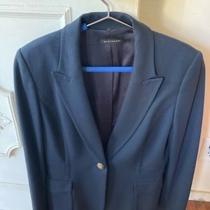 Tahari Elie 2 Piece Navy Blue Woman’s Business Suit. Size 8.